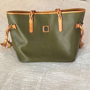 Dooney & Bourke Bailey tote bag